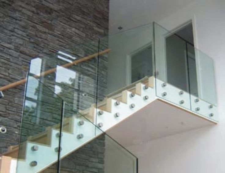 escaleras de vidrio templado